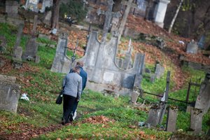 Pasirūpinkite, kol nevėlu – apsnūdusieji gali netekti kapaviečių