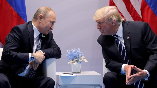 Donaldas Trumpas pakvietė Rusijos lyderį į Baltuosius Rūmus