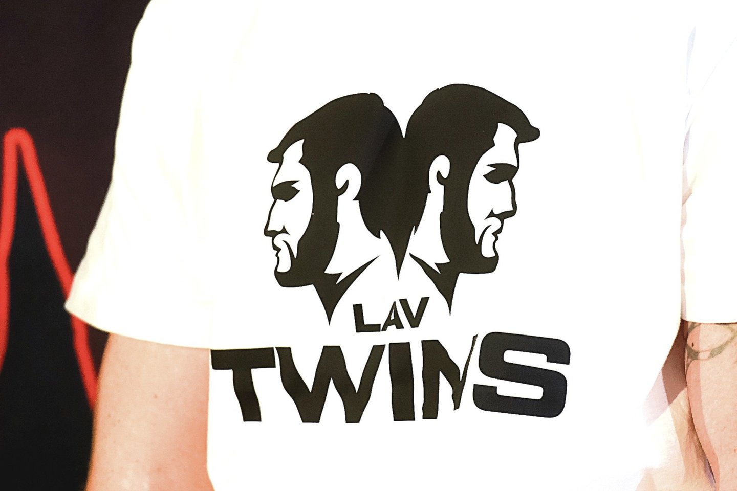 Dvyniai jau pradėjo filmuotis projekte „Lav Twins“.<br>G.Bitvinsko nuotr.