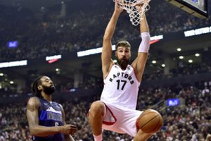 Jonas Valančiūnas ir „Toronto Raptors“ tobulą startą paženklino klubo rekordu: 6 iš 6!