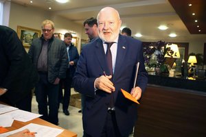 E. Gentvilas liberalų partijai prabilo ir apie V. Komskį