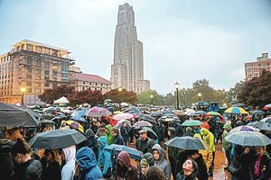 Pasaulis gedi aukų Pitsberge: žudikas žydus puolė apakintas neapykantos