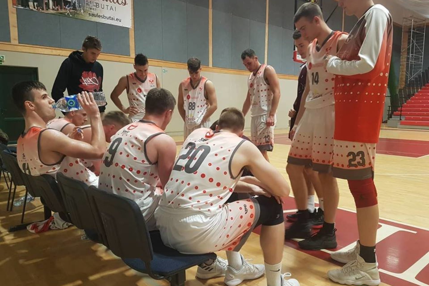 Studentų lygos krepšinio rungtynių akimirka.<br> Organizatorių nuotr.