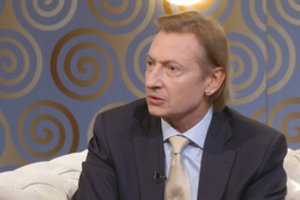 Albertas Bandžius nuspredė įsivaikinti be žinios dingusios Sandros Grafininos dukrą