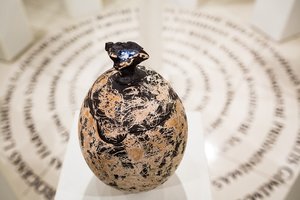 Išskirtinės rankų darbo urnos – kauniečiai turi iš ko rinktis