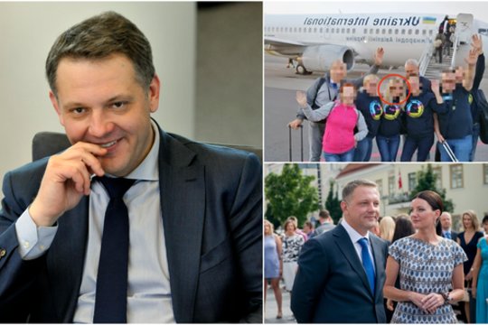 Eligijus Masiulis kelionėje užfiksuotas šviesiaplaukės moters draugijoje