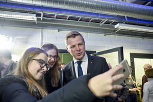 Remigijaus Šimašiaus humoras: „Nesame šventieji, bet nesame ir mirusieji“