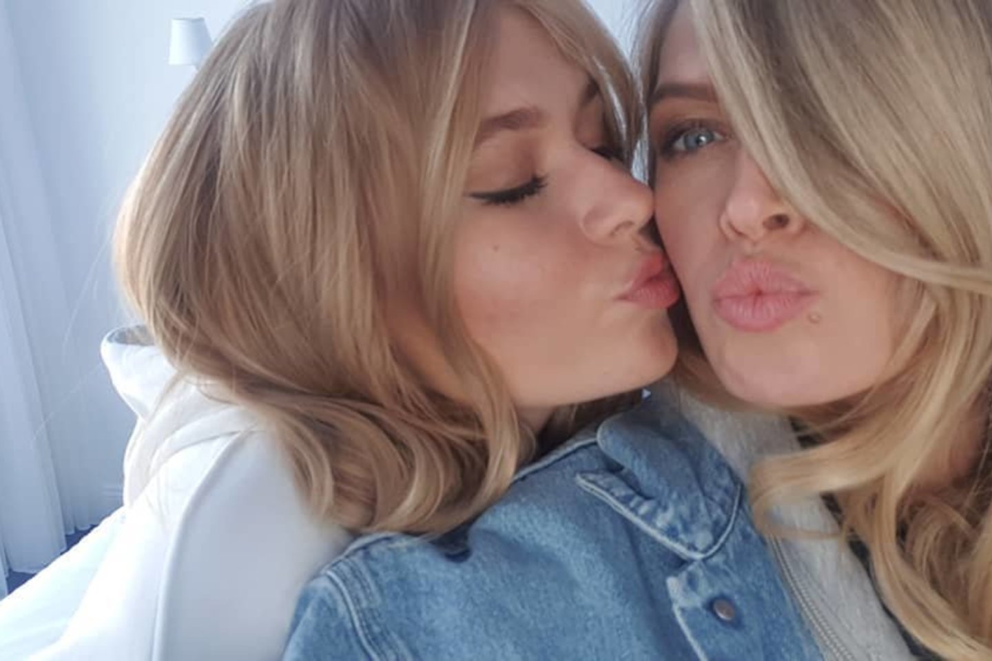Vera Brežneva su dukterimi Sonia Kiperman. <br>Instagramo nuotr. 