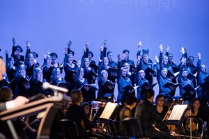Klaipėdos sceną užlies rūsti Benjamino Britteno muzika - "Karo Requiem" atliks du šimtai dainininkų