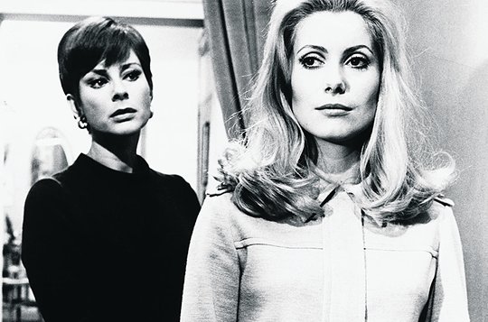 Catherine Deneuve – lemtinga gražuolė, sudaužiusi ne vieno garsaus vyro širdį