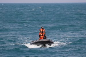 Per Indonezijos aviacijos katastrofos aukų paiešką žuvo naras