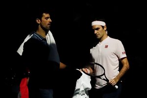 Teniso turnyo Paryžiuje puošmena: N. Djokovičius po 3 val. kovos nugalėjo R. Federerį
