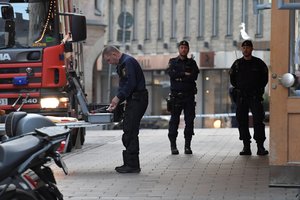 Švedijoje per susišaudymą sužeisti septyni žmonės, policija areštavo 12 asmenų
