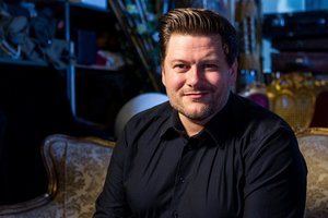 Merūnas Vitulskis atvirai apie santykius su patėviu: „Akimirką laikiau jį priešu“