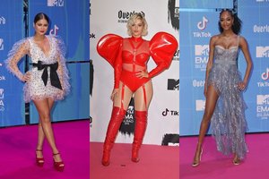 MTV muzikos apdovanojimuose – latekso kostiumai ir atviros liemenėlės