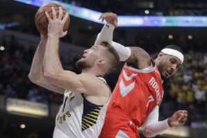 „Pacers“ pralaimėjimo fone – sirgalius pradžiuginęs puikus D. Sabonio žaidimas