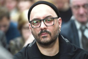 Belaukdamas teismo suimtas Rusijos režisierius pastatė operą Šveicarijoje