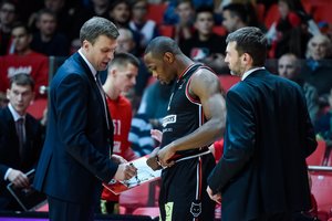 Europos turnyrai: veteranų pamokos, nestabdantis R. Giedraitis ir praskydęs „Rytas“