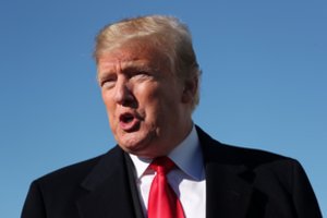 Donaldas Trumpas pareiškė užuojautą dėl išpuolio Kalifornijoje