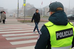 Naujos taisyklės jau sulaukė dėmesio: Kauno pareigūnai surengė neįprastą reidą