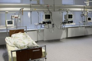 Olandijoje keliama pirma byla eutanaziją atlikusiam gydytojui 