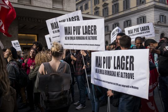 Romos merei gresia įkalinimo bausmė už korupcinę įdarbinimo schemą 