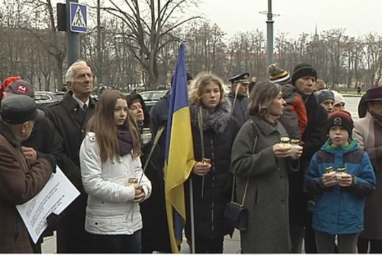 Vilniuje pagerbtas sovietų režimo Ukrainoje sukelto bado aukų atminimas