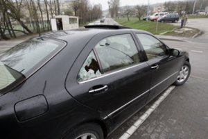 Įspėjo vairuotojus: ekranų ir žibintų pasisotinusių vagių akiratyje – naujas grobis