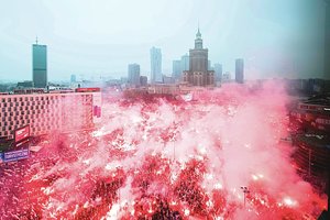 Dėl nacionalistų eitynių Lenkijoje užvirė kautynės