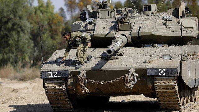 Izraelio ir „Hamas“ konflikte – grasinimai dar didesniais kariniais veiksmais