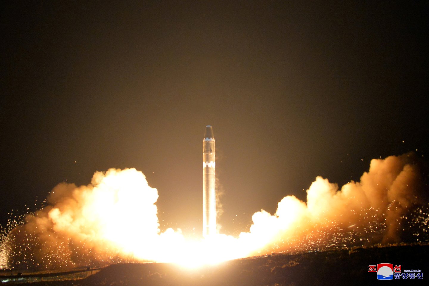 Naujos komercinių palydovų padarytos nuotraukos atskleidė, ką paslapčia veikia Šiaurės Korėja.<br> Reuters/Scanpix nuotr.