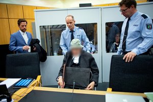 Teisiamas buvęs koncentracijos stovyklos sargybinis jaučia gėdą, bet kaltės nepripažįsta