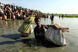 JT prašo Dakos stabdyti planus dėl rohinjų grąžinimo į Mianmarą
