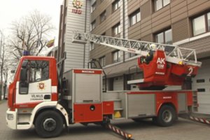 Paaiškėjusi senų ugniagesių mašinų kaina palieka be žado, o atsakymai dar keistesni