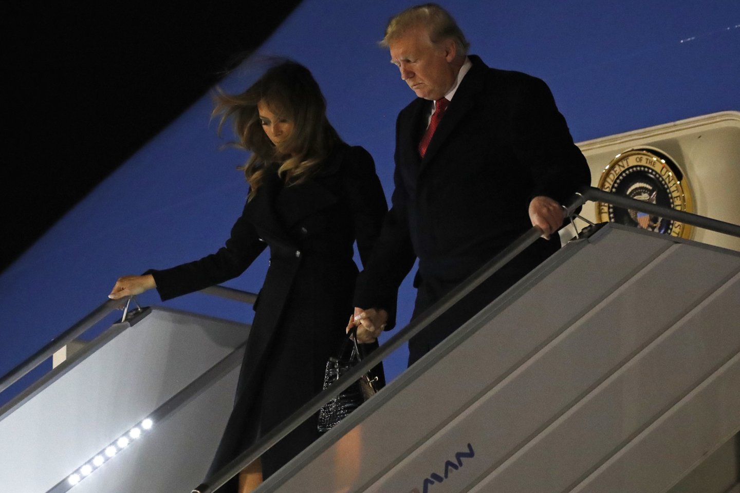 JAV prezidentas Donaldas Trumpas, penktadienį atvyko į Paryžių dalyvauti Pirmojo pasaulinio karo pabaigos metinėse.<br>AP nuotr.