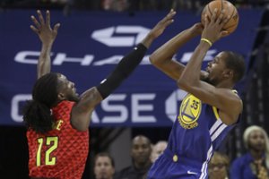 „Warriors“ po žodinio karo suspendavo D. Greeną, tačiau ir be jo NBA čempionai nugalėjo