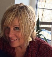 Iš viešumos dingusi Lidija Rasutis nėrė į kilnią veiklą