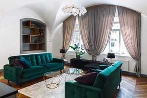 Tai tikrai įspūdinga: vilniečių šeima įsikūrė buvusio vienuolyno patalpose