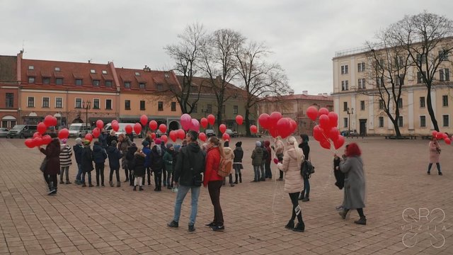 Lietuvos miestuose ir miesteliuose – raudonų balionų virusas