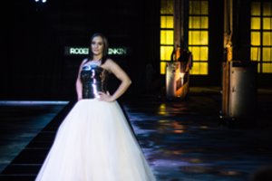 Dviguba dovana: Vitalijai pasipiršo vaikinas ir ji laimėjo „Dydžio (r)evoliuciją“