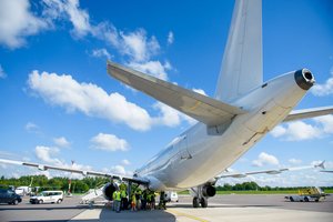 „Small Planet Airlines“ atleidimų banga – darbo neteks beveik trečdalis darbuotojų