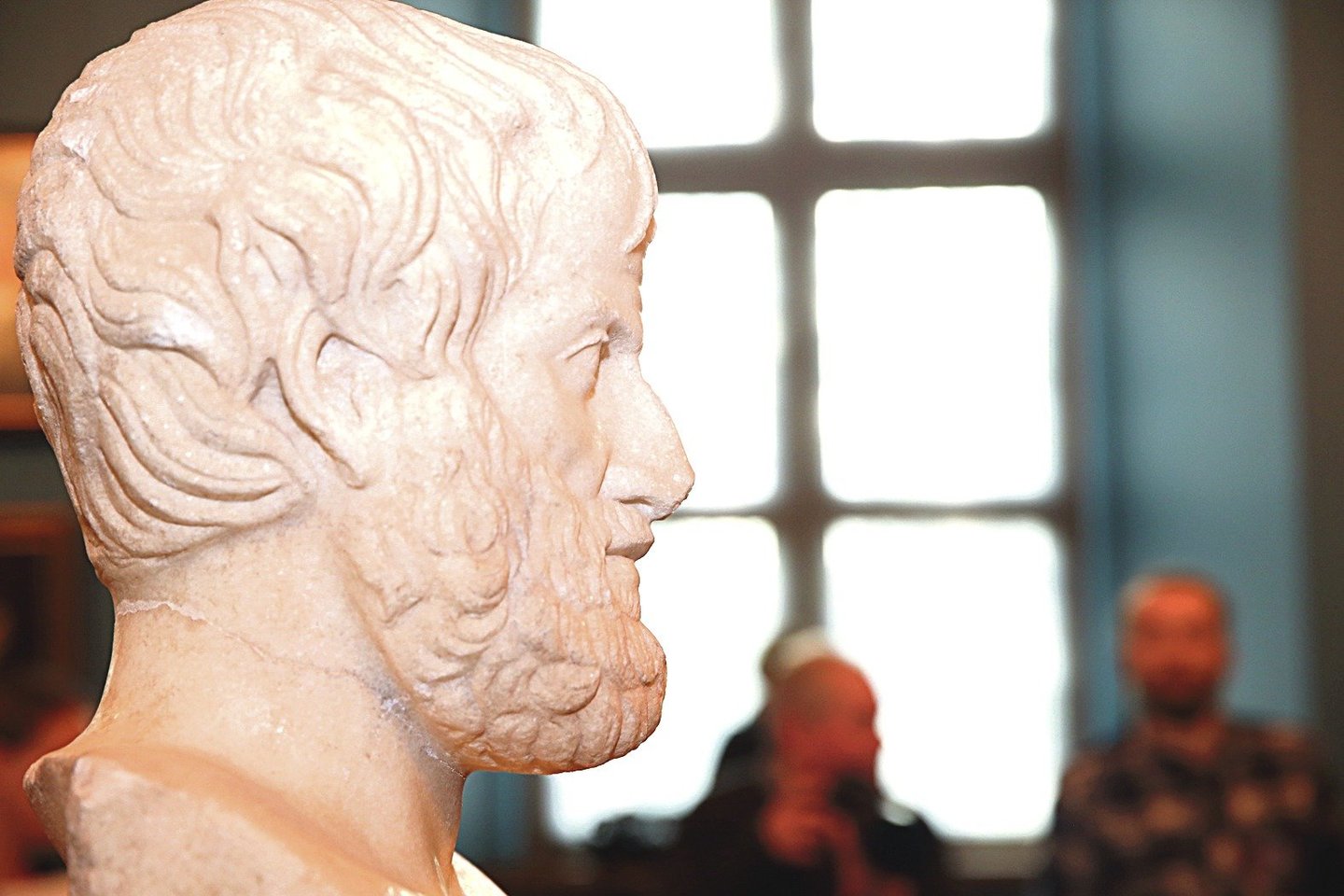 I a. sukurtas marmurinis Aristotelio biustas – proga prisiminti vis dar aktualias šio graikų mąstytojo įžvalgas.<br>R.Danisevičiaus nuotr.
