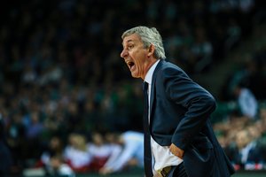 „Barcelona“ treneris S. Pešičius: „Pergalės išvykose didina komandos stiprybę“