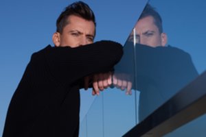 Po „Naktinių personų“ iširimo Alanas Chošnau rėžė: „Viskas, ką skaitote, yra netiesa“