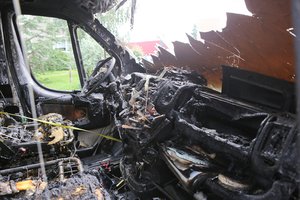 Šiauliuose sudegintas senutėlis „VW Transporter“