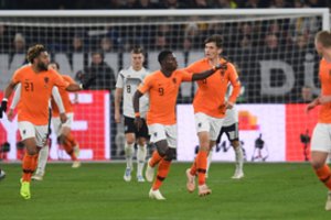 Nyderlandai vos per penkias minutes išplėšė lygiąsias ir žengė į kitą Tautų lygos etapą