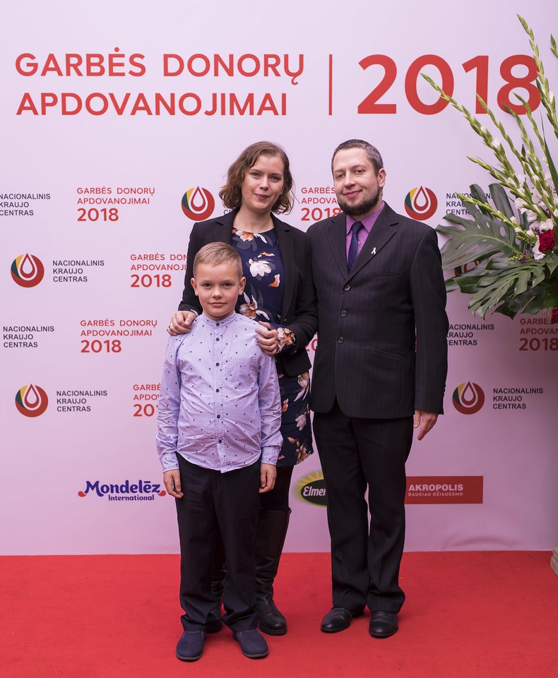 Linas Vasliauskas su šeima.<br> Nacionalinio kraujo centro nuotr.