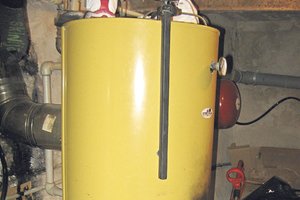 Kietojo kuro katilai tebespjaudo teršalus