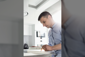 Į Lenkiją dirbti emigravęs lietuvis net suakmenėjo išgirdęs, kokią algą gaus