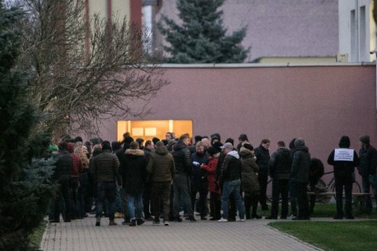 „Achemos“ darbuotojai piketais reikalauja didinti algas